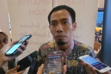 Koordinator Nasional Jaringan Pemantau Pendidikan Indonesia (JPPI) Ubaid Matraji ditemui di Jakarta, Kamis. 2 Mei 2024. ANTARA/Sean Filo Muhamad